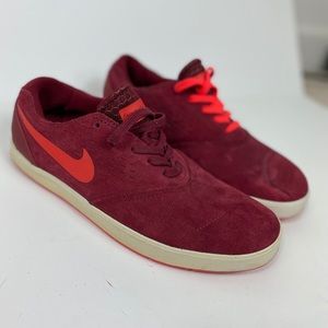 Nike Lunarlon burgundy size 9.5